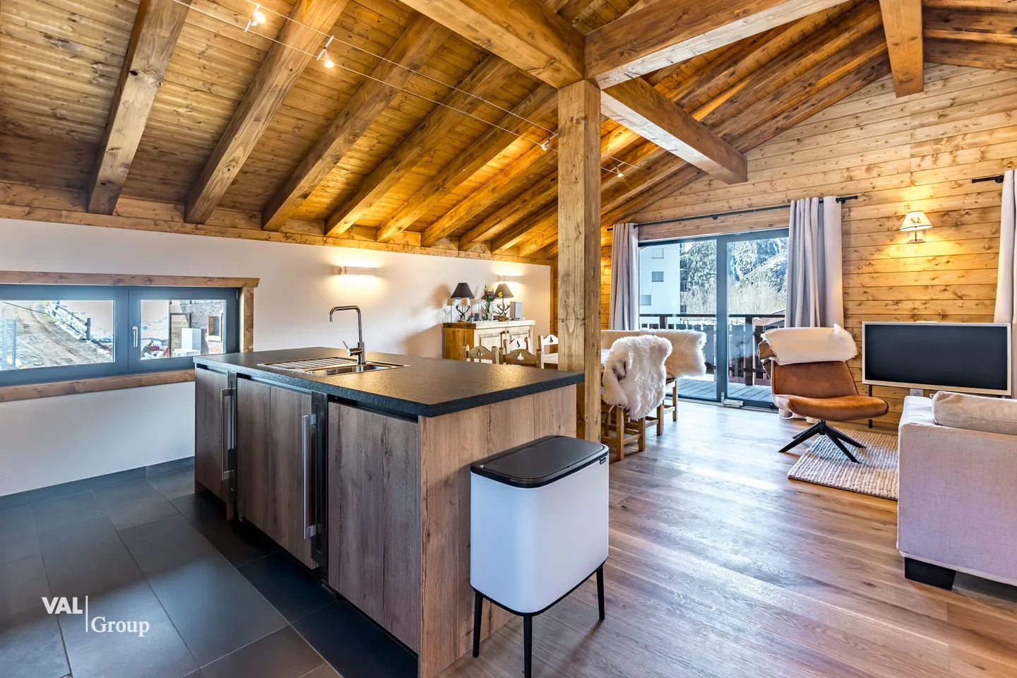 Exclusive Chalet in Grächen - Photo 1 of 9