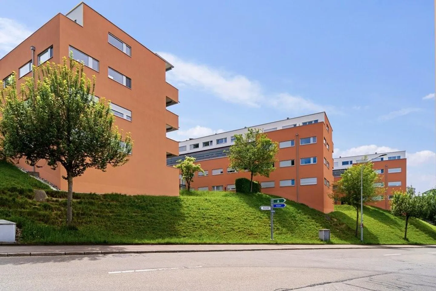 St. Gallen, Achslen - Bright apartment on the top floor - Photo 1 of 7