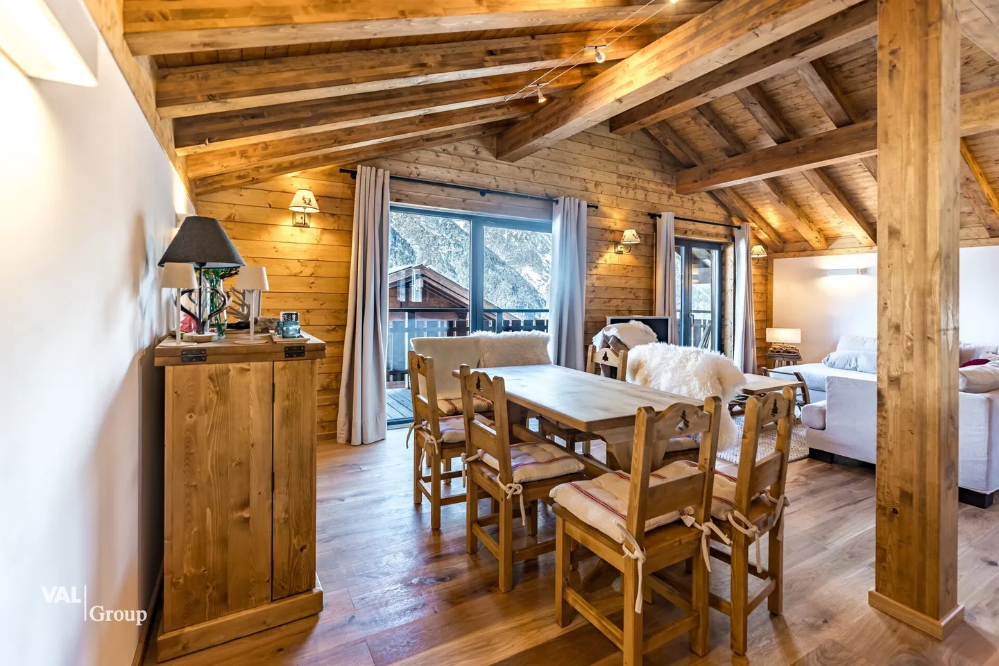 Exclusive Chalet in Grächen - Photo 2 of 9