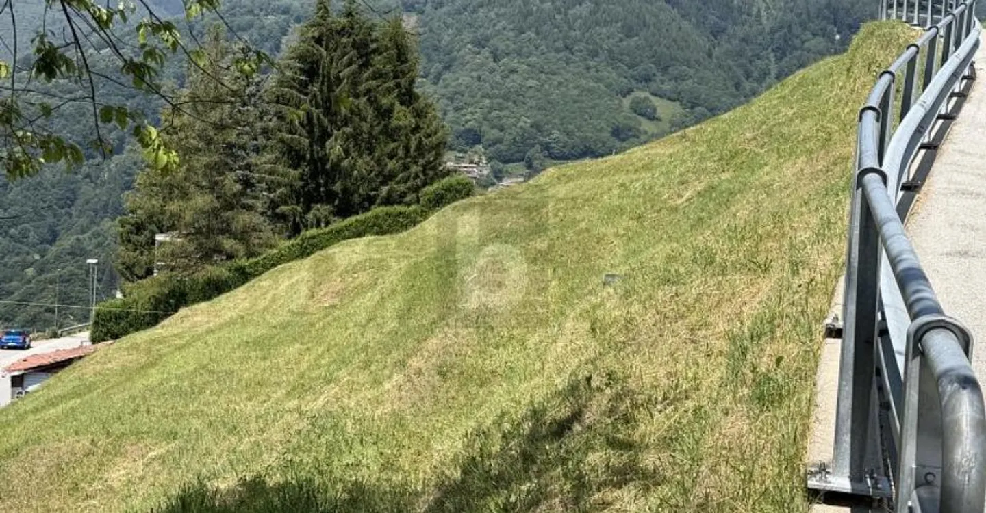 Terrain Constructible ensoleillé - Photo 2 sur 5