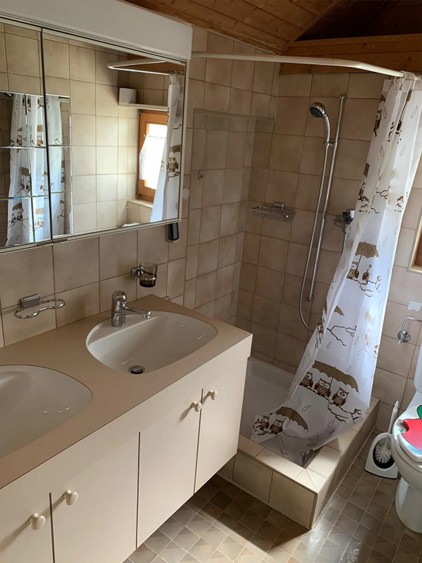 4 1/2 Zimmer-Wohnung mit Garten - Foto 8 von 11