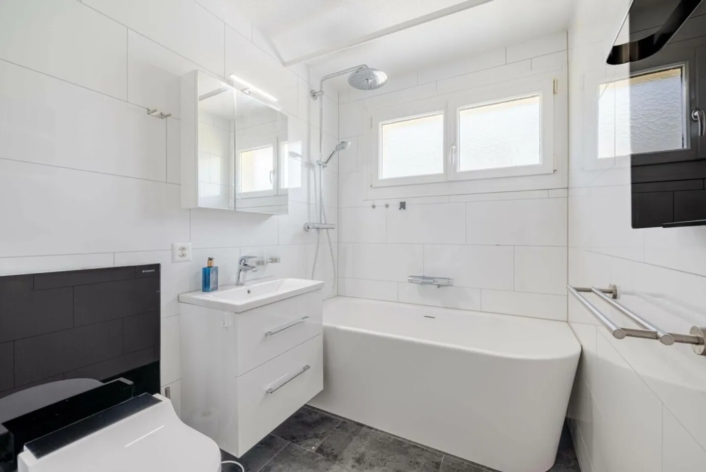 Stilvoll renovierte 4.5-Zimmer Wohnung im idyllischen Grub AR - Foto 6 von 9