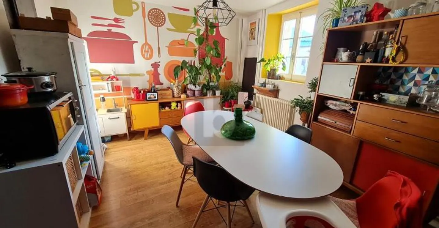 SPACIOUS, IN THE CHARMING VILLAGE CORE - Photo 2 of 5