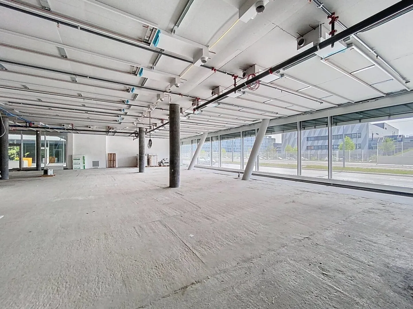 Schöne Arkade in Plan-les-Ouates - Foto 10 von 13