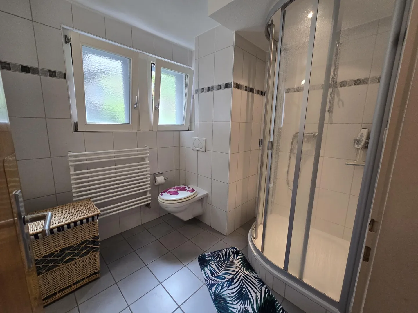 Beautiful bright apartment with 2 balconies - 3.5 rooms - private garage included - Photo 7 of 8