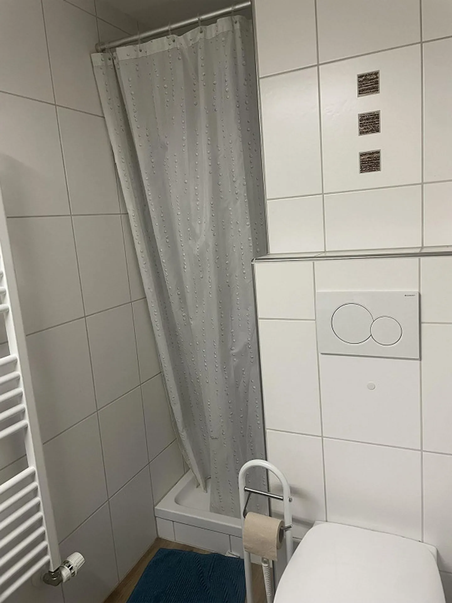 - Befristet - charmante, möbilierte 2-Zimmer-Einliegerwohnung - Foto 4 von 11