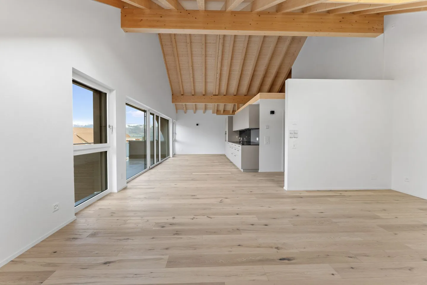 Erstbezug: moderne 3.5-Zimmerwohnung im Dachgeschoss nord - Foto 2 von 19