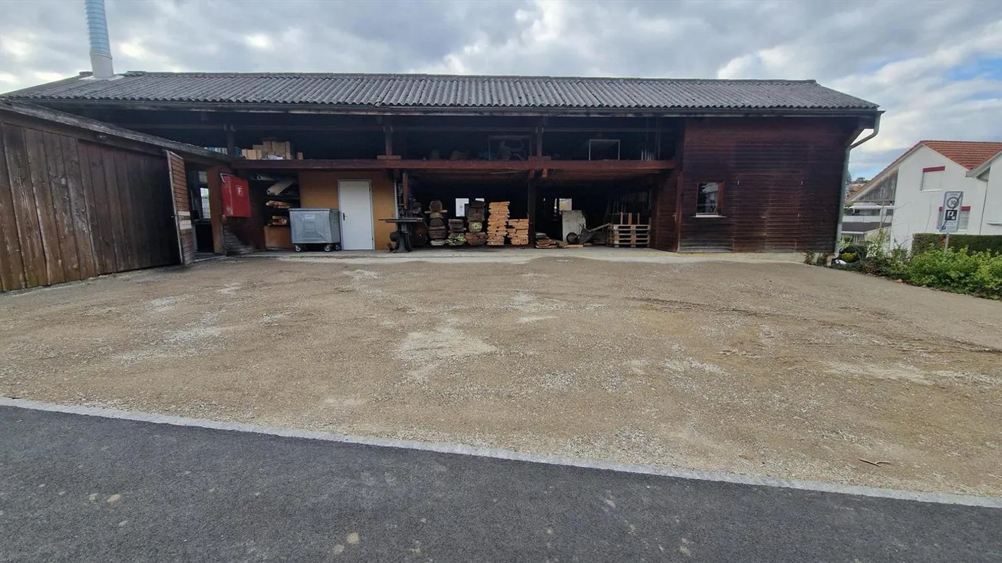 Espace de stockage / de stationnement commercial - Photo 1 sur 5