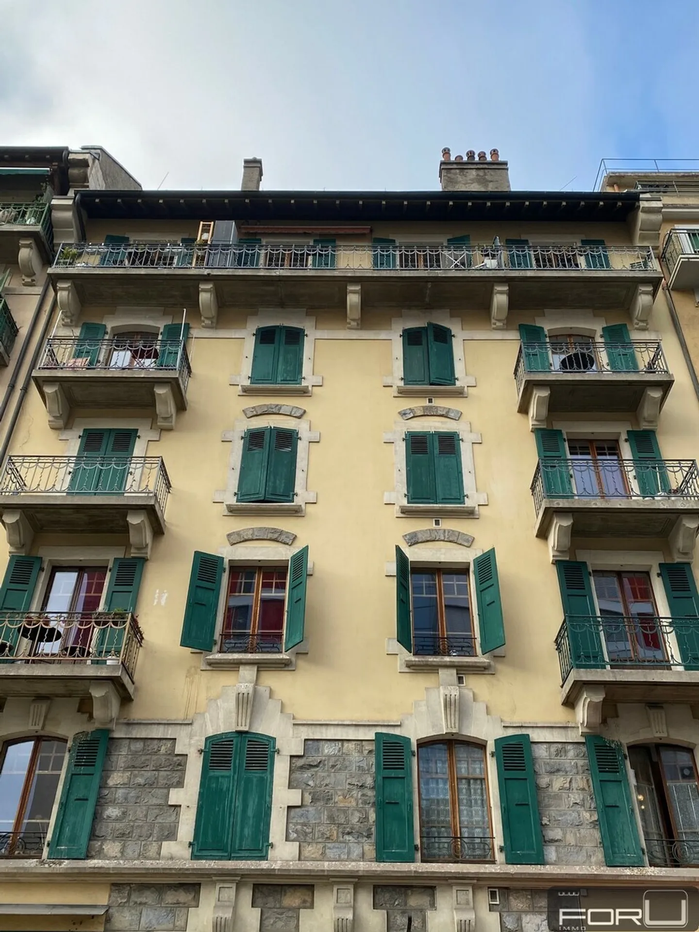 Sehr schönes 3-Zimmer-Apartment im alten Stil mit Balkon in der Servette - Foto 1 von 7