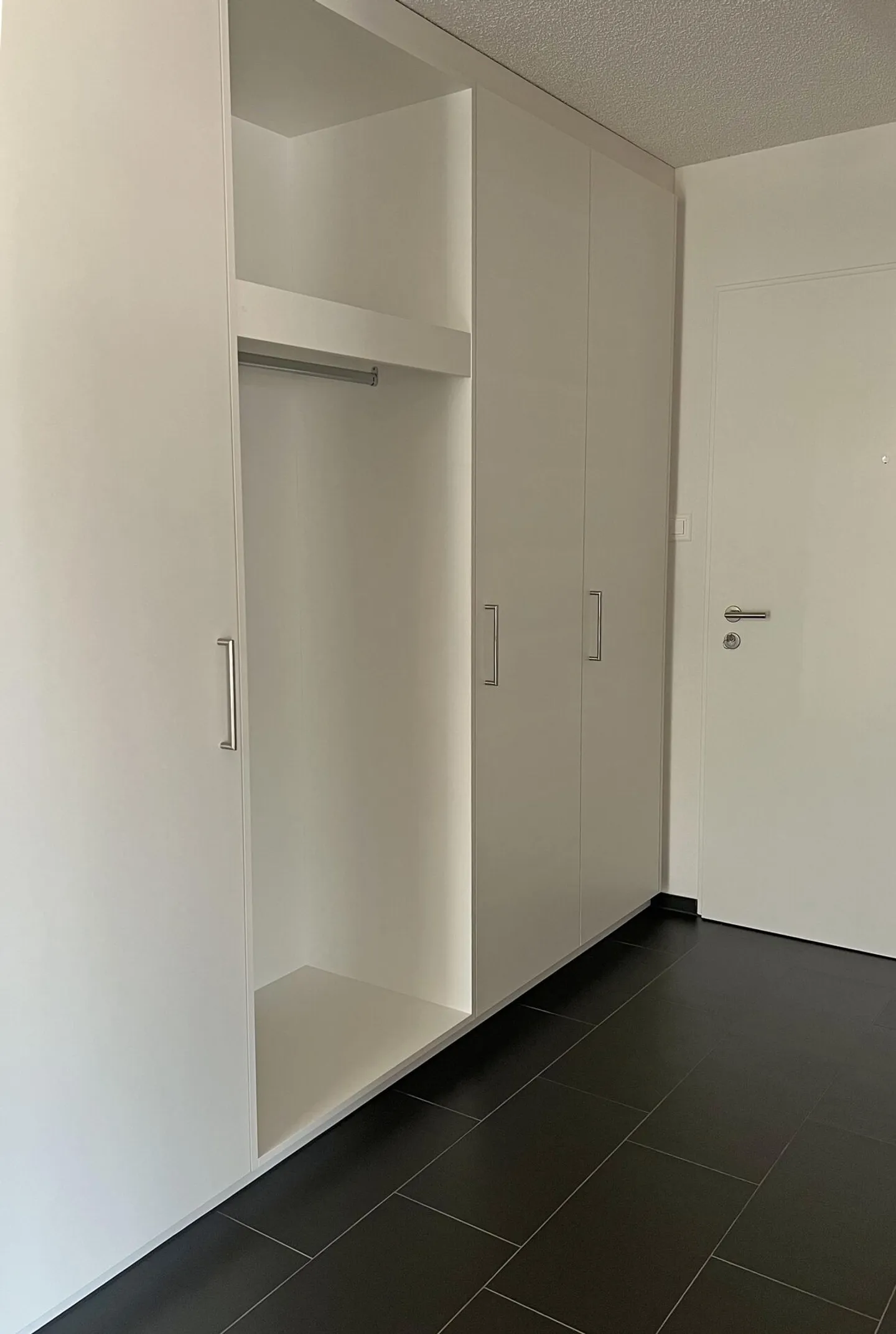 Appartement en Attique Moderne dans un Emplacement Prisé - Photo 4 sur 15