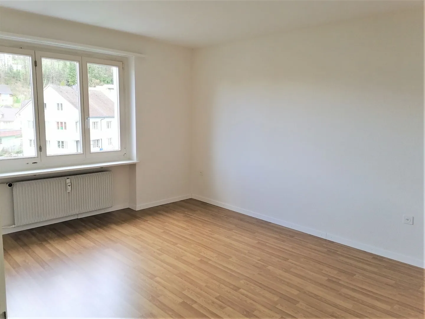 Preiswerte Familienwohnung an guter Lage - sie wird Ihnen sofort ans Herz wachsen! - Foto 4 von 12