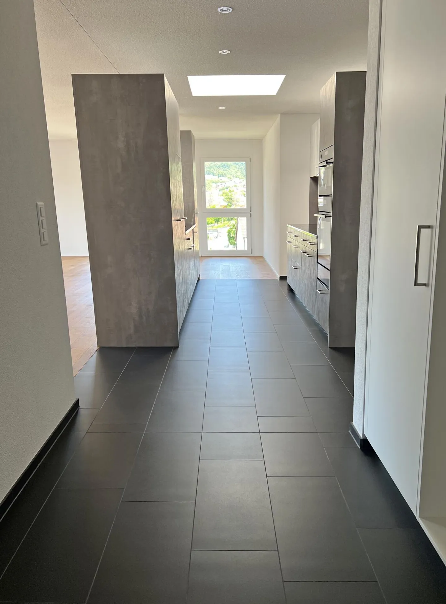 Appartement en Attique Moderne dans un Emplacement Prisé - Photo 5 sur 15