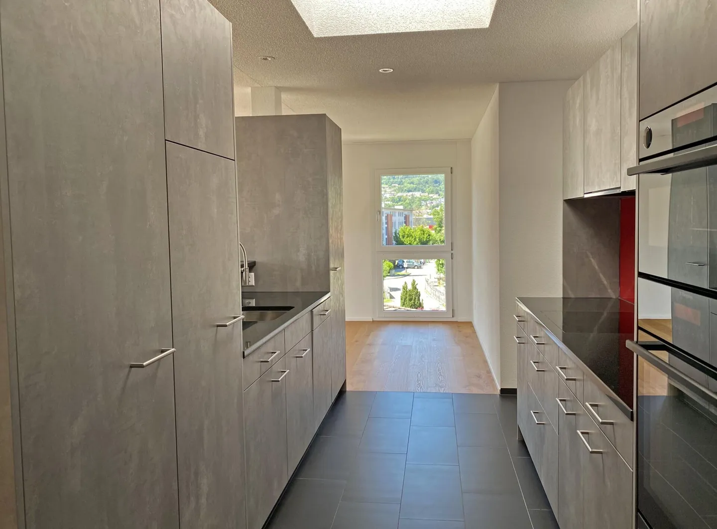 Appartement en Attique Moderne dans un Emplacement Prisé - Photo 6 sur 15