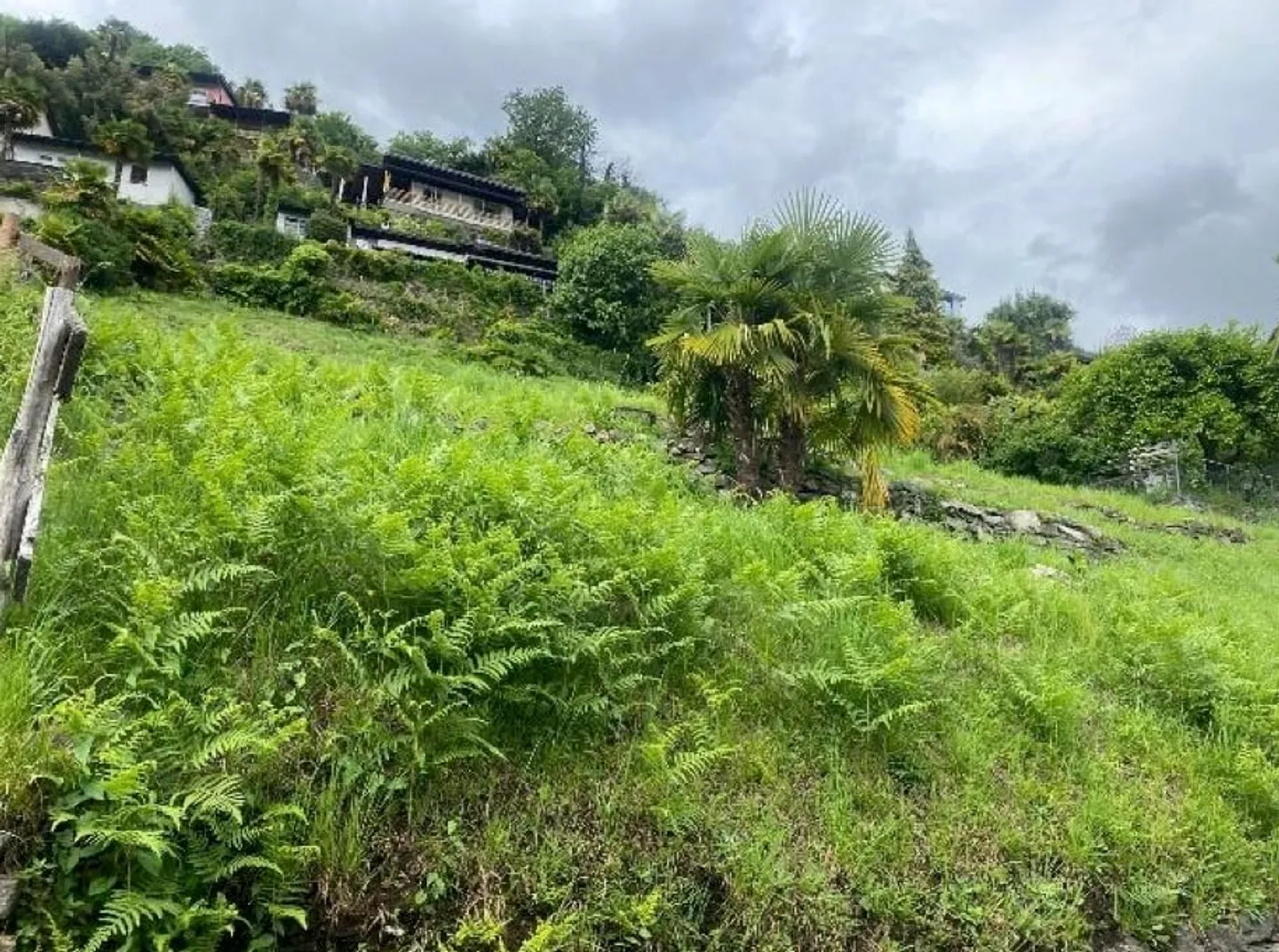 Building land with 1143m2 with lake view - Photo 4 of 5