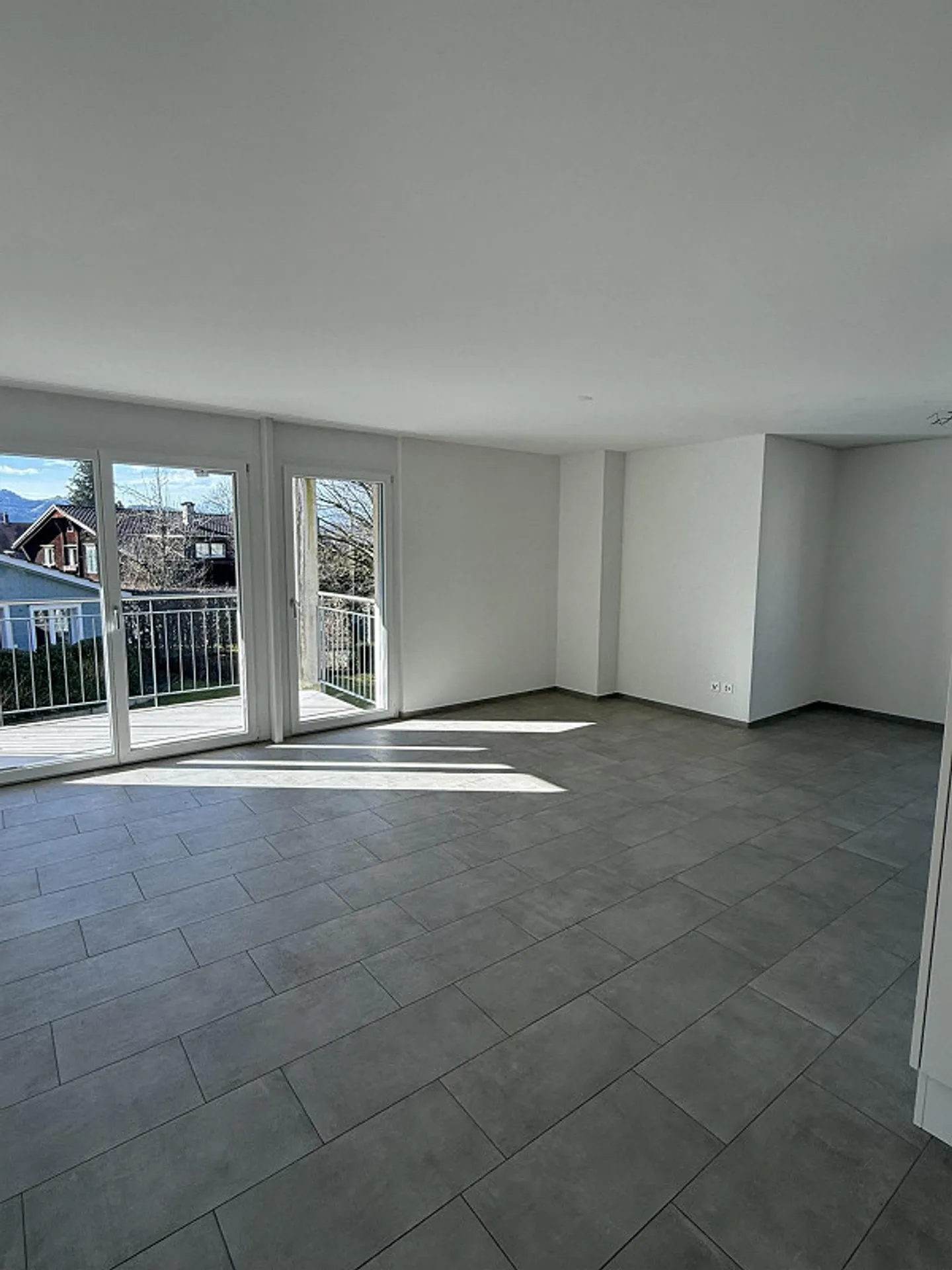 3.5-Zimmer-Wohnung mit Gartenzugang in Ganterschwil - Foto 2 von 6