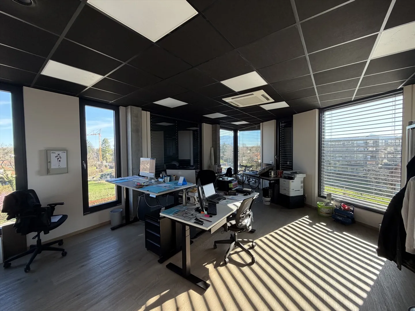1226 THONEX - Bureaux de 305 m2 au 3ème étage d'un immeuble moderne - Photo 5 sur 9