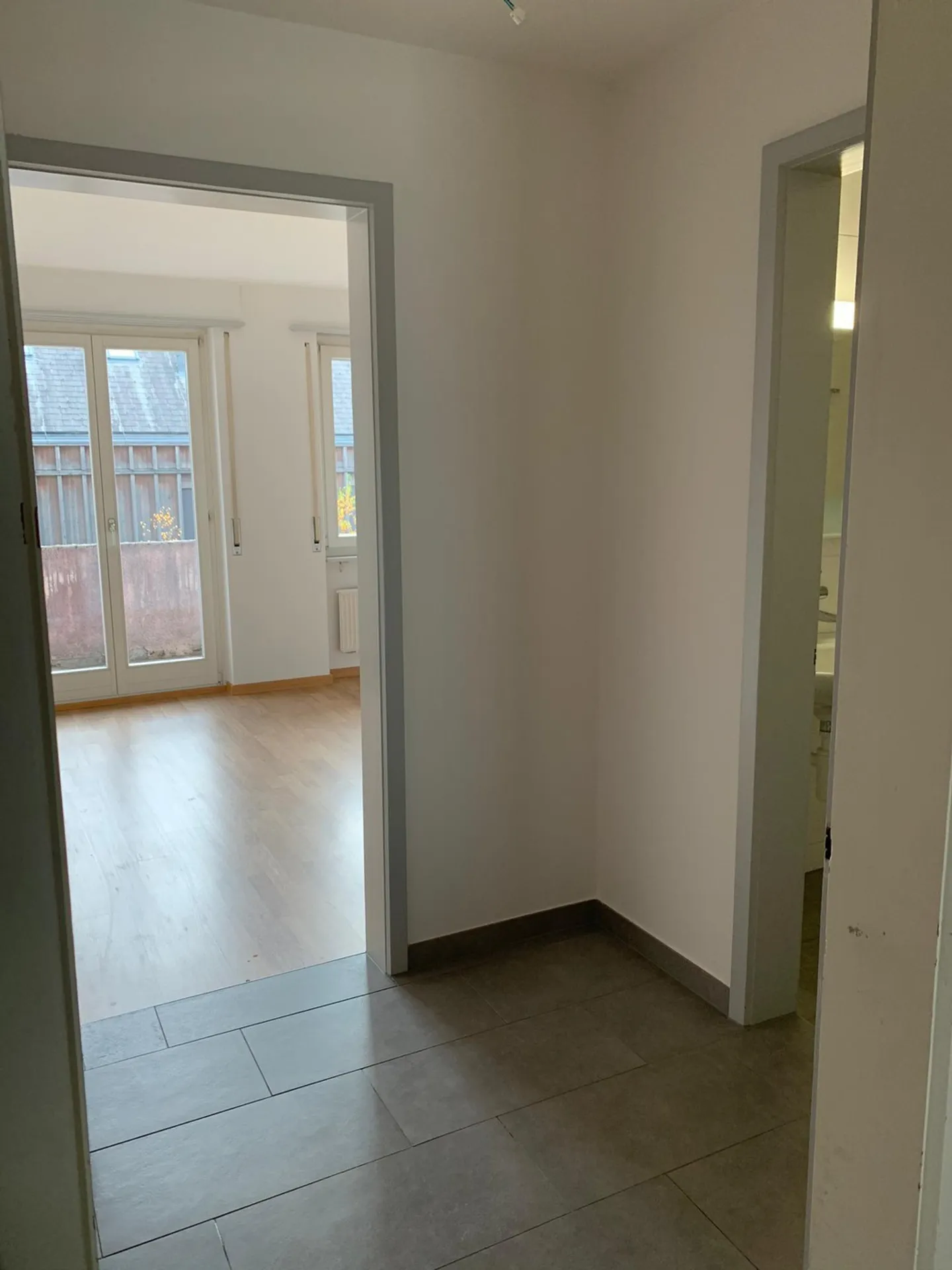 Renovated 2-room apartment in a quiet location - Photo 6 of 6