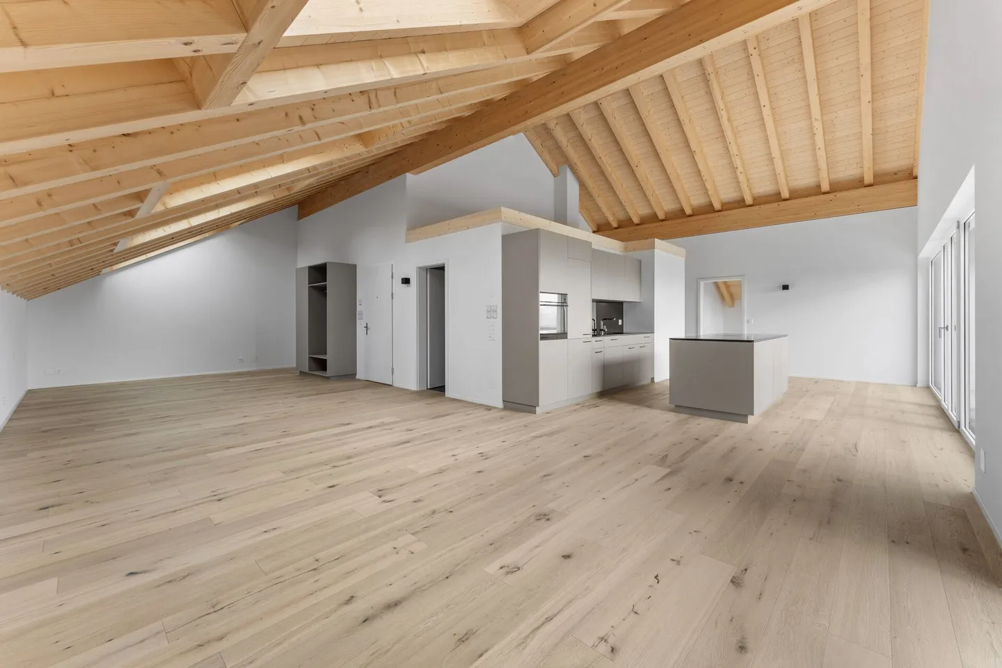 Première occupation : appartement moderne de 3,5 pièces au dernier étage sud - Photo 1 sur 19