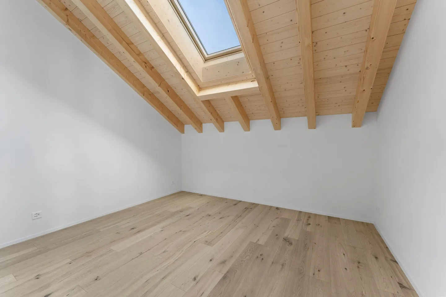 Première occupation : appartement moderne de 3,5 pièces au dernier étage sud - Photo 10 sur 19