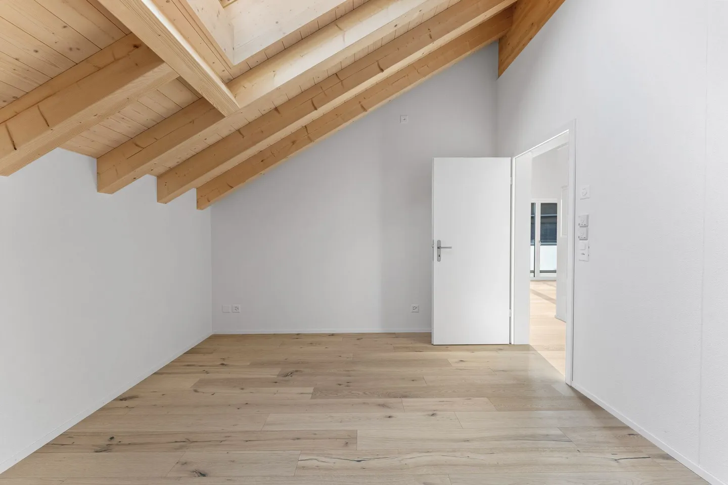 Première occupation : appartement moderne de 3,5 pièces au dernier étage sud - Photo 11 sur 19