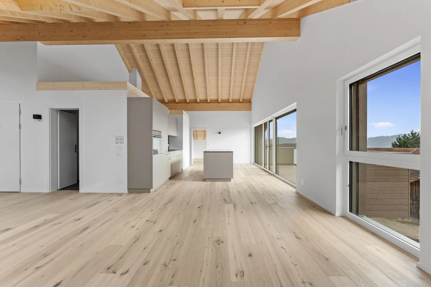 Première occupation : appartement moderne de 3,5 pièces au dernier étage sud - Photo 6 sur 19