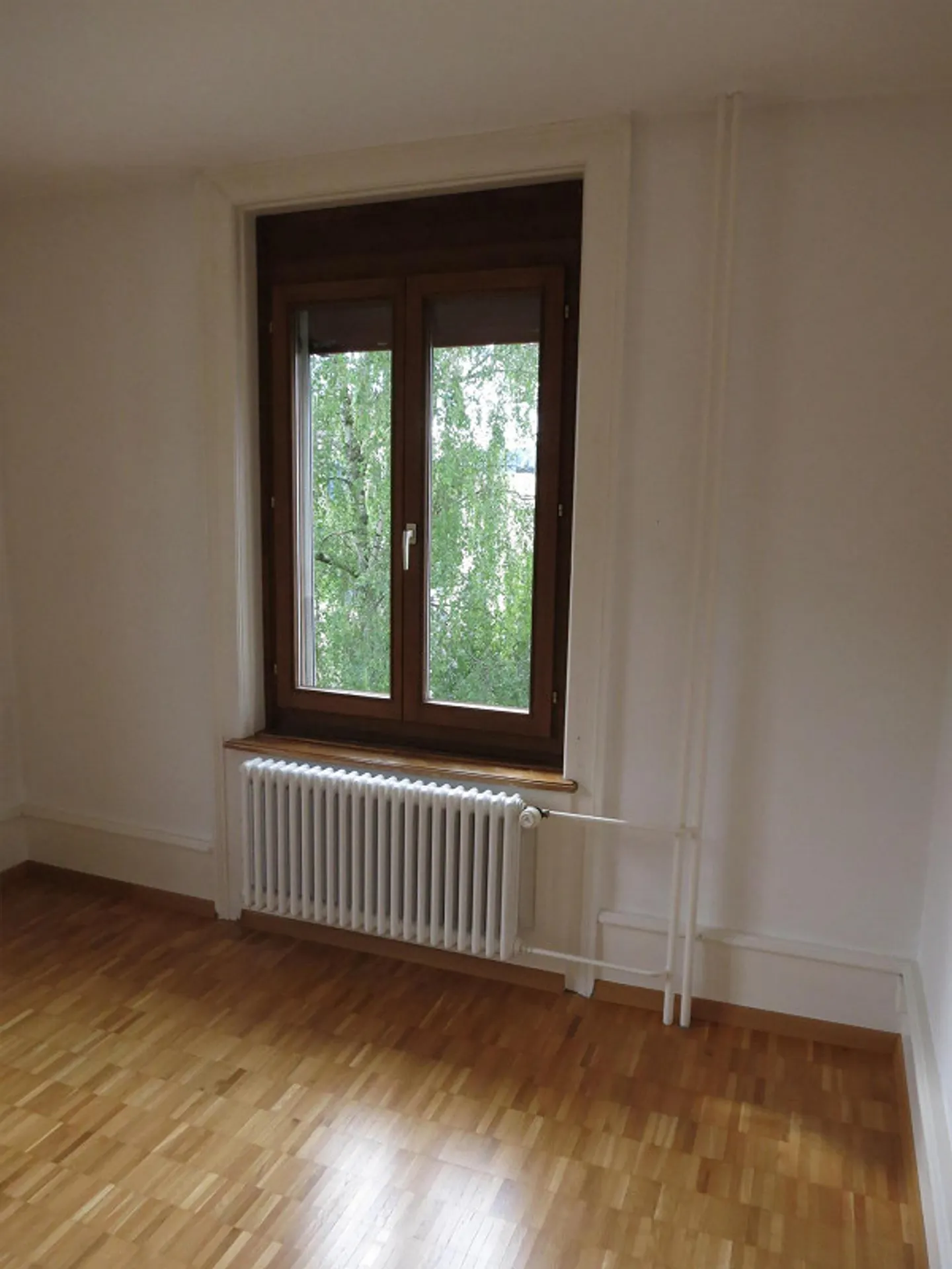3-Room Old Building Apartment 3rd Floor - Photo 2 of 14