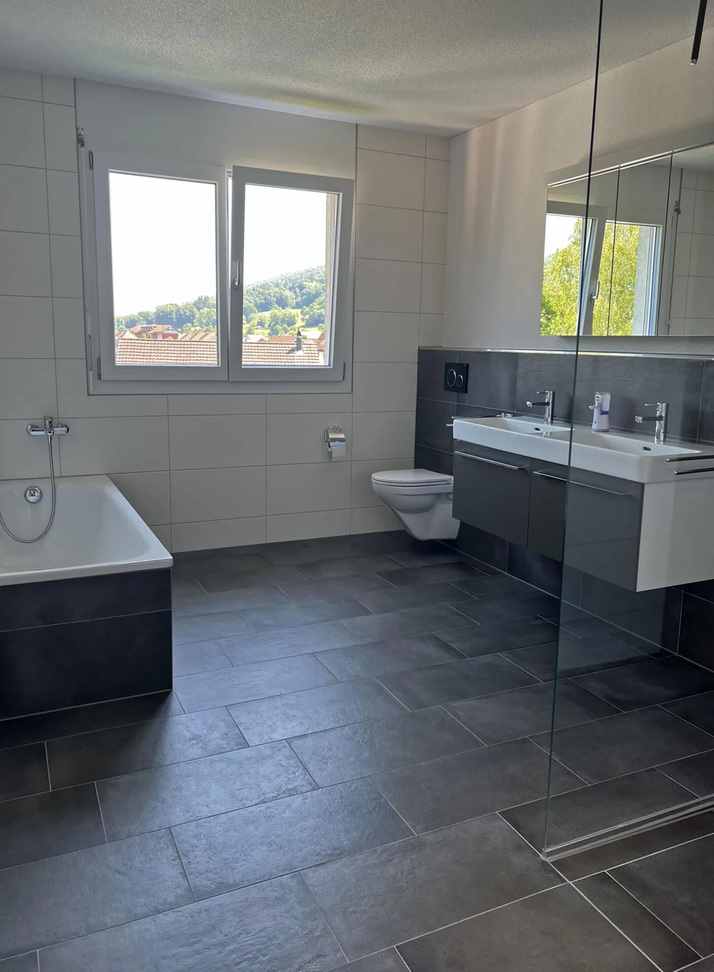 Appartement en Attique Moderne dans un Emplacement Prisé - Photo 10 sur 15