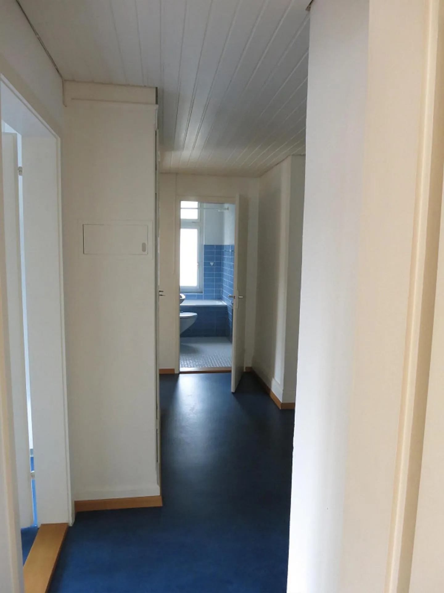 3-Room Old Building Apartment 3rd Floor - Photo 5 of 14