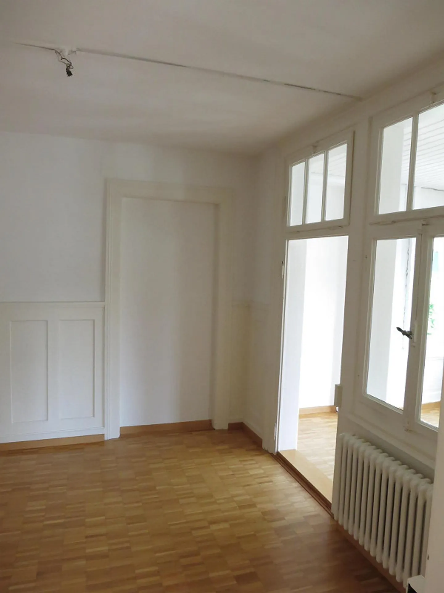 3-Room Old Building Apartment 3rd Floor - Photo 6 of 14