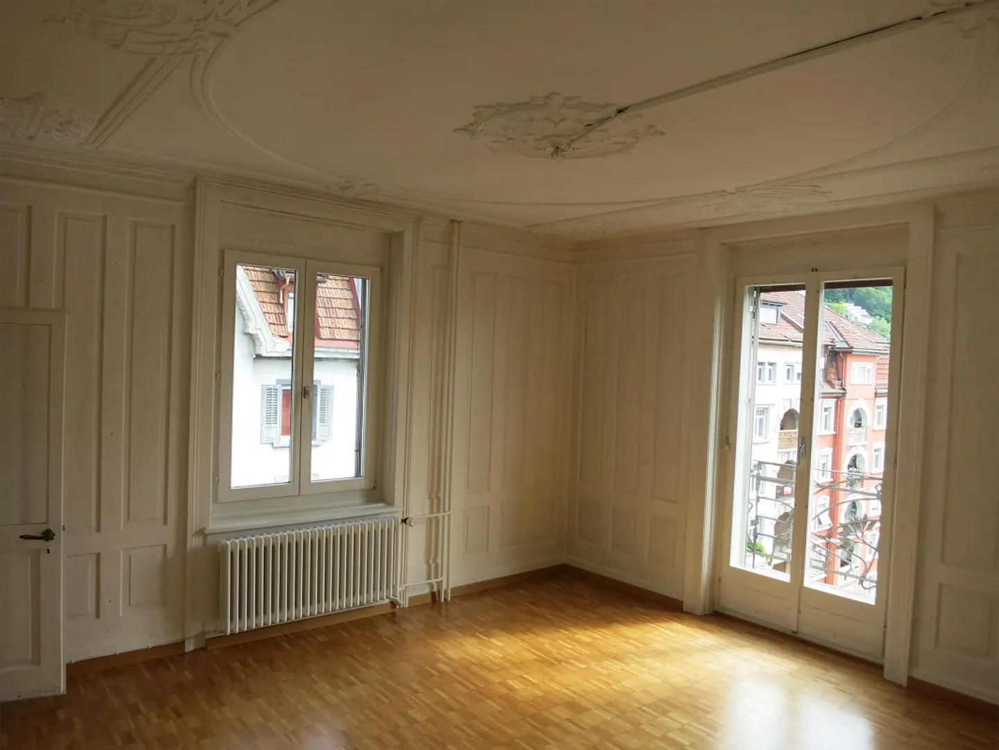 3-Room Old Building Apartment 3rd Floor - Photo 11 of 14
