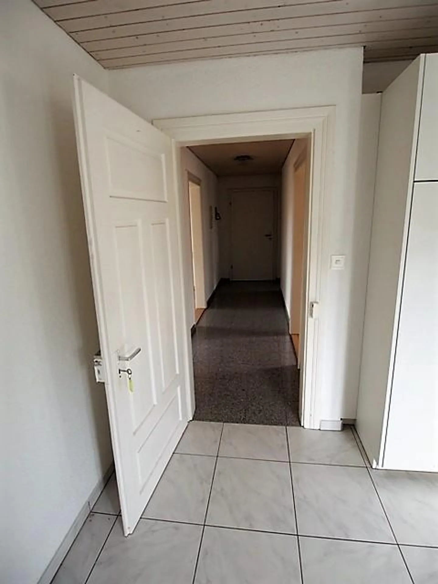 Charming old-style apartment for sale - Photo 10 of 21