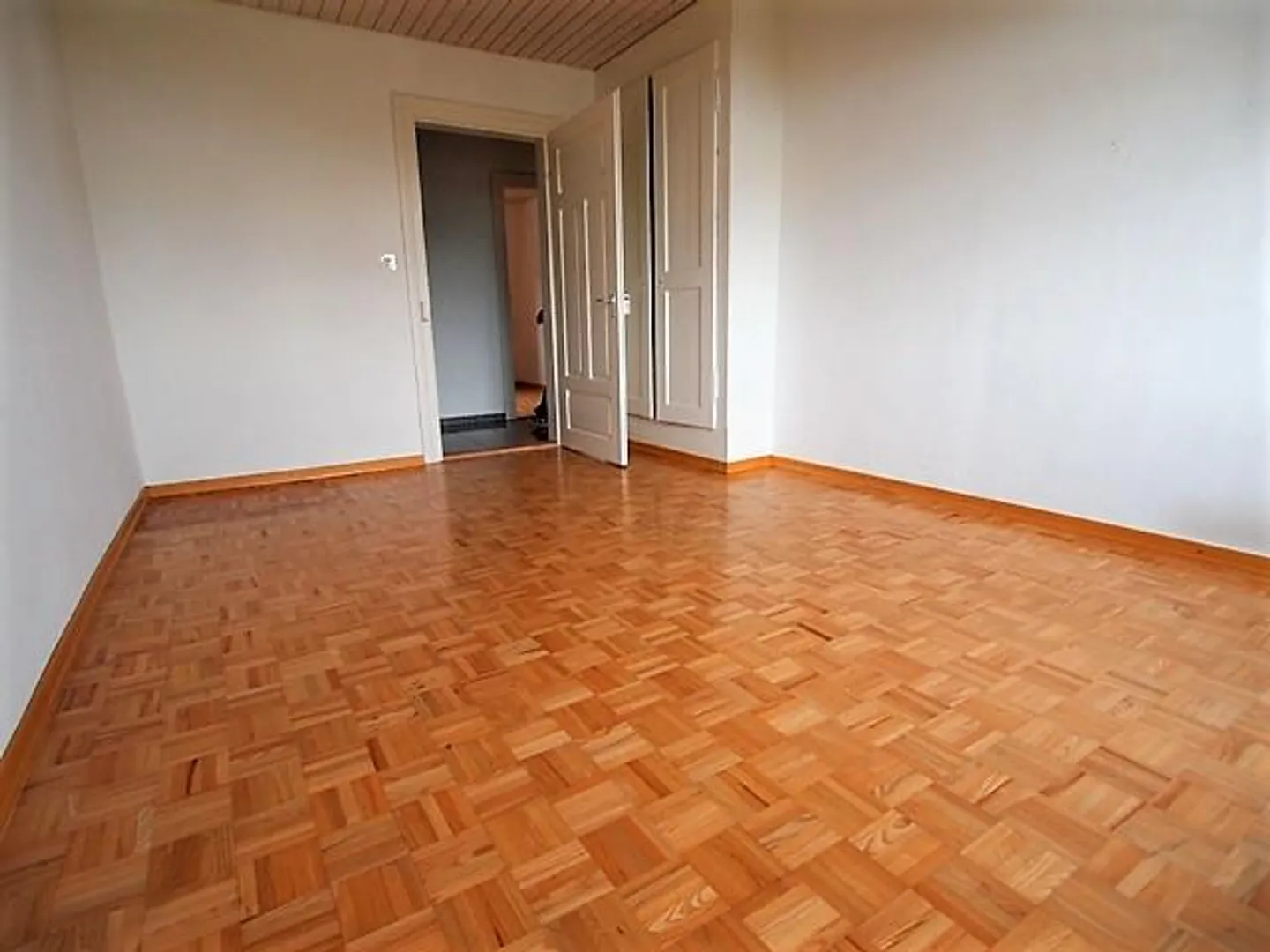Charming old-style apartment for sale - Photo 15 of 21