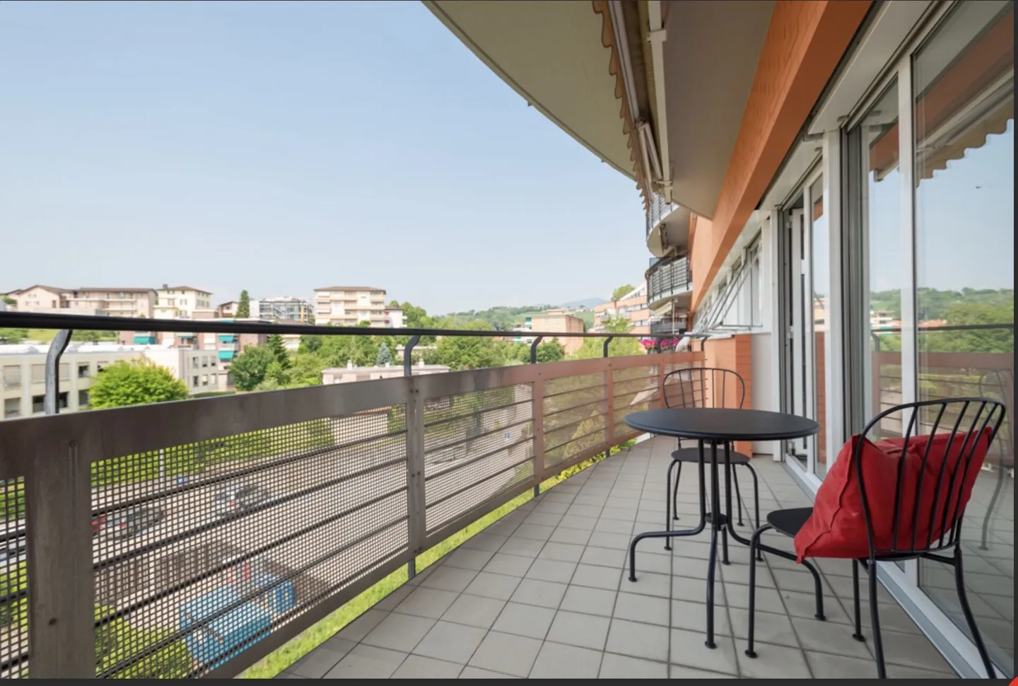 Komfortables und charmantes 3.5-Zimmer-Apartment in Balerna - Foto 4 von 8