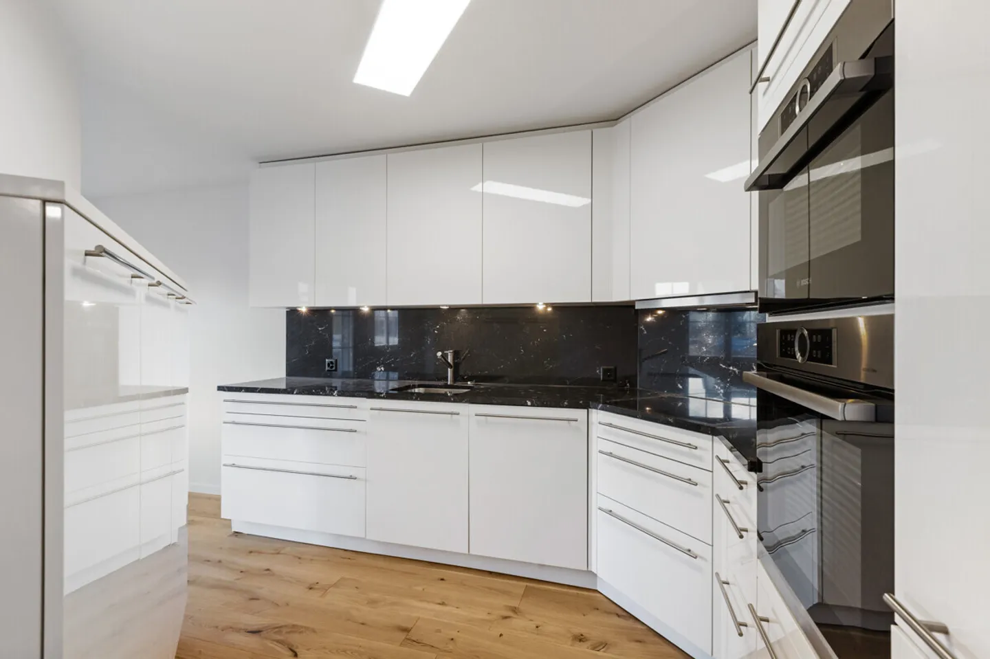 Appartement rénové à Kreuzlingen - Photo 2 sur 30