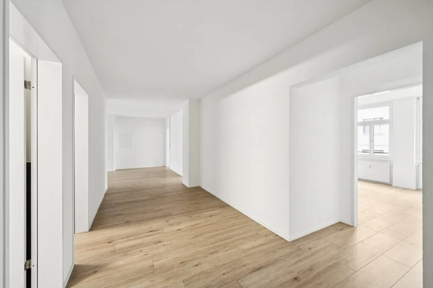 Large and modern apartment in a popular location - Photo 1 of 8