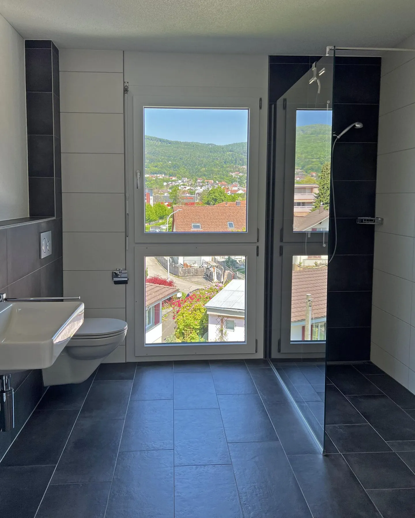 Appartement en Attique Moderne dans un Emplacement Prisé - Photo 11 sur 15