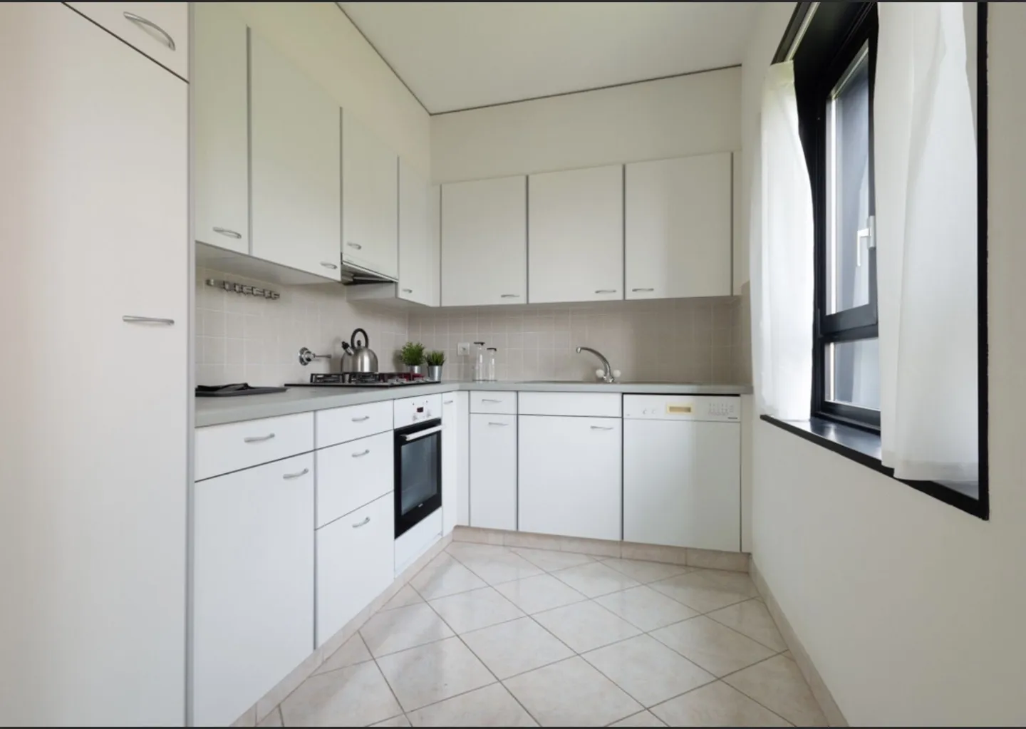 Komfortables und charmantes 3.5-Zimmer-Apartment in Balerna - Foto 5 von 8