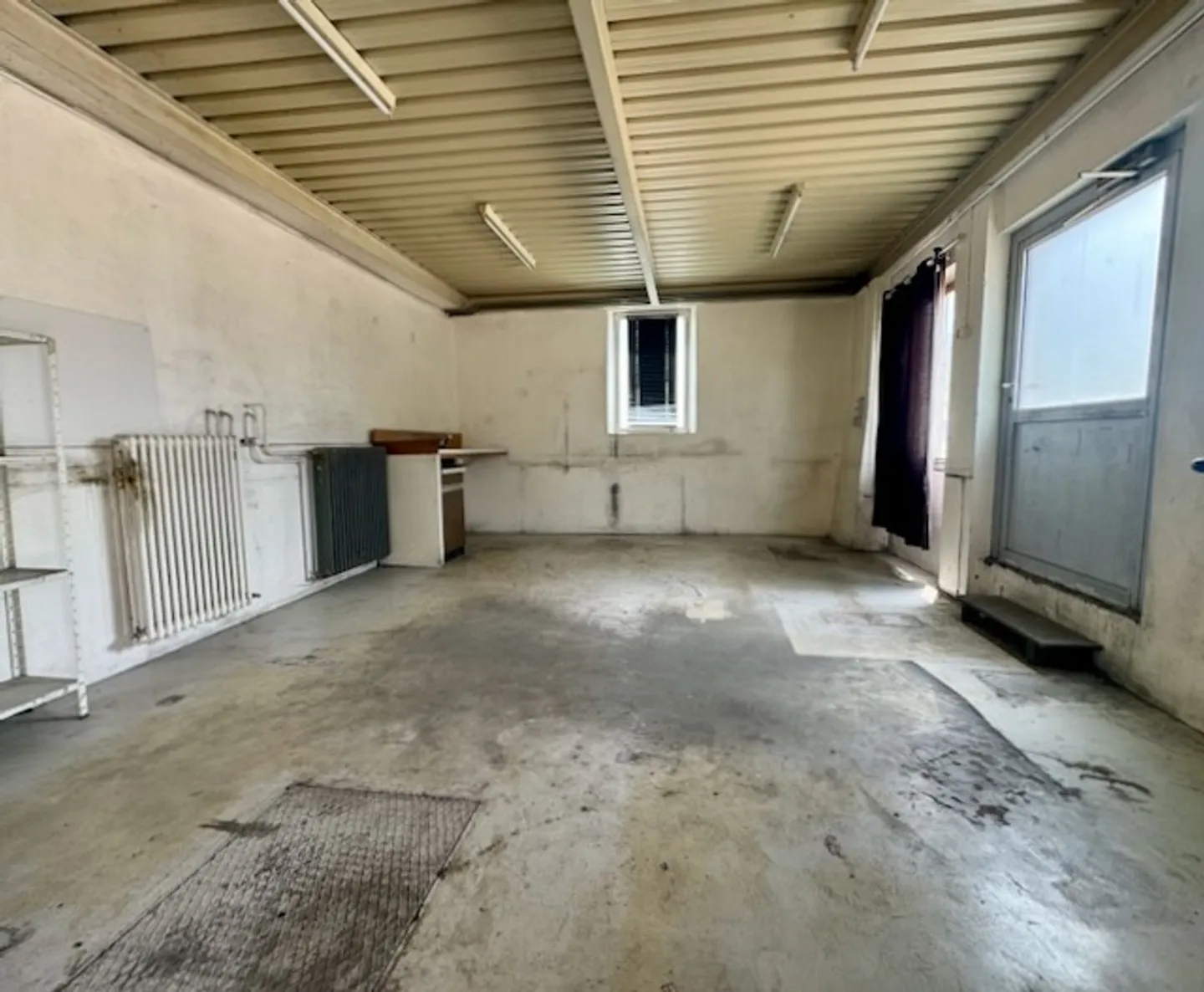 Gewerbefläche in Couvet - Foto 3 von 10