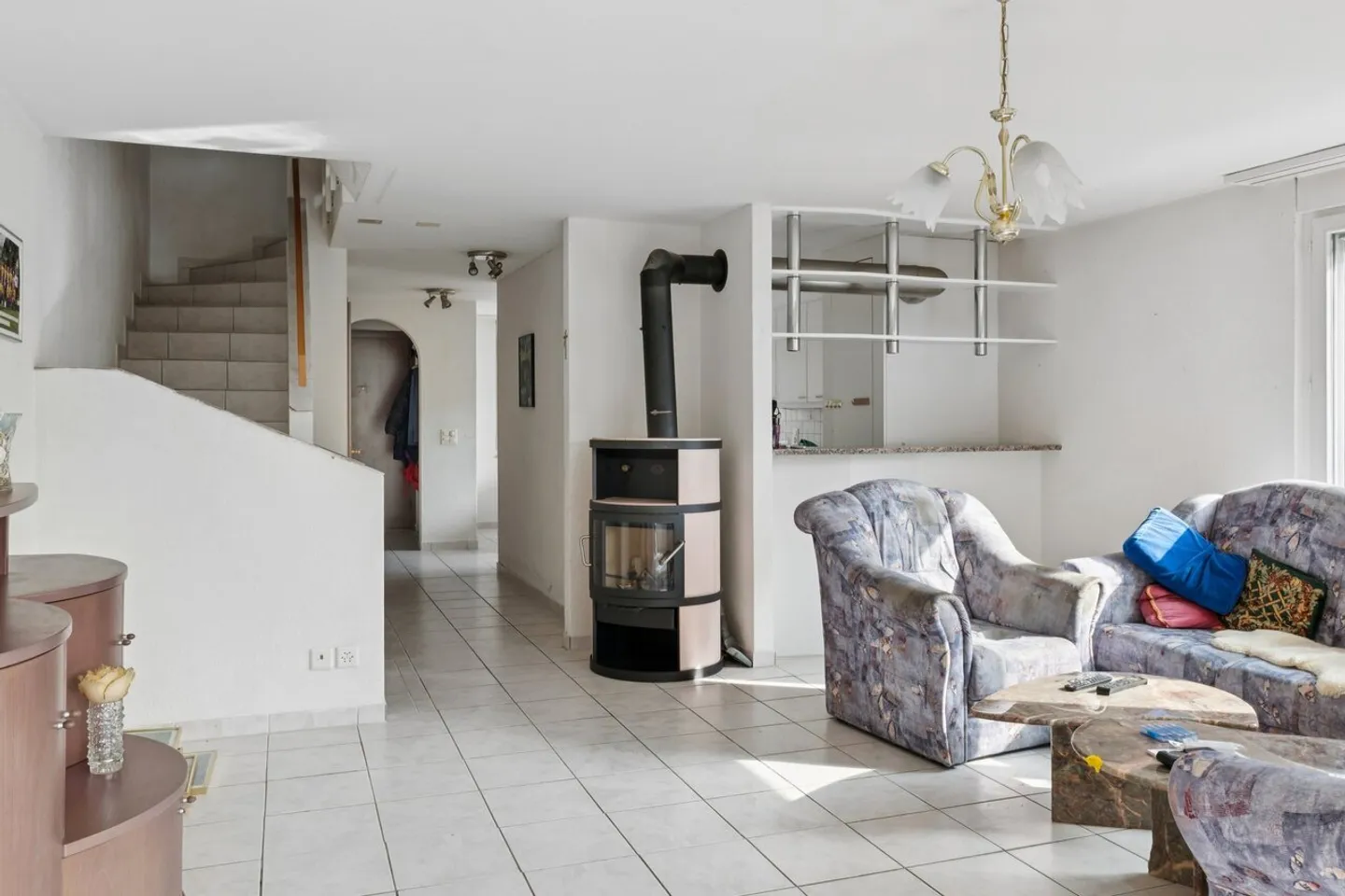 Where Family Happiness Begins - Property with Large Garden - Photo 3 of 7