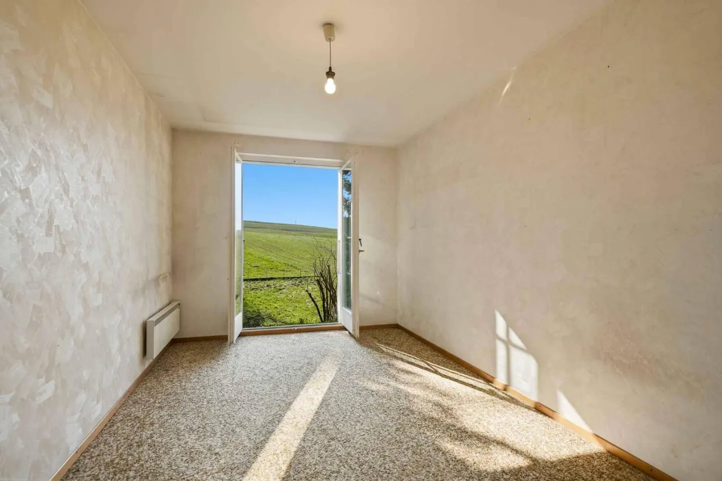 Detached villa with 6 rooms - Large plot & tranquility - Photo 8 of 13