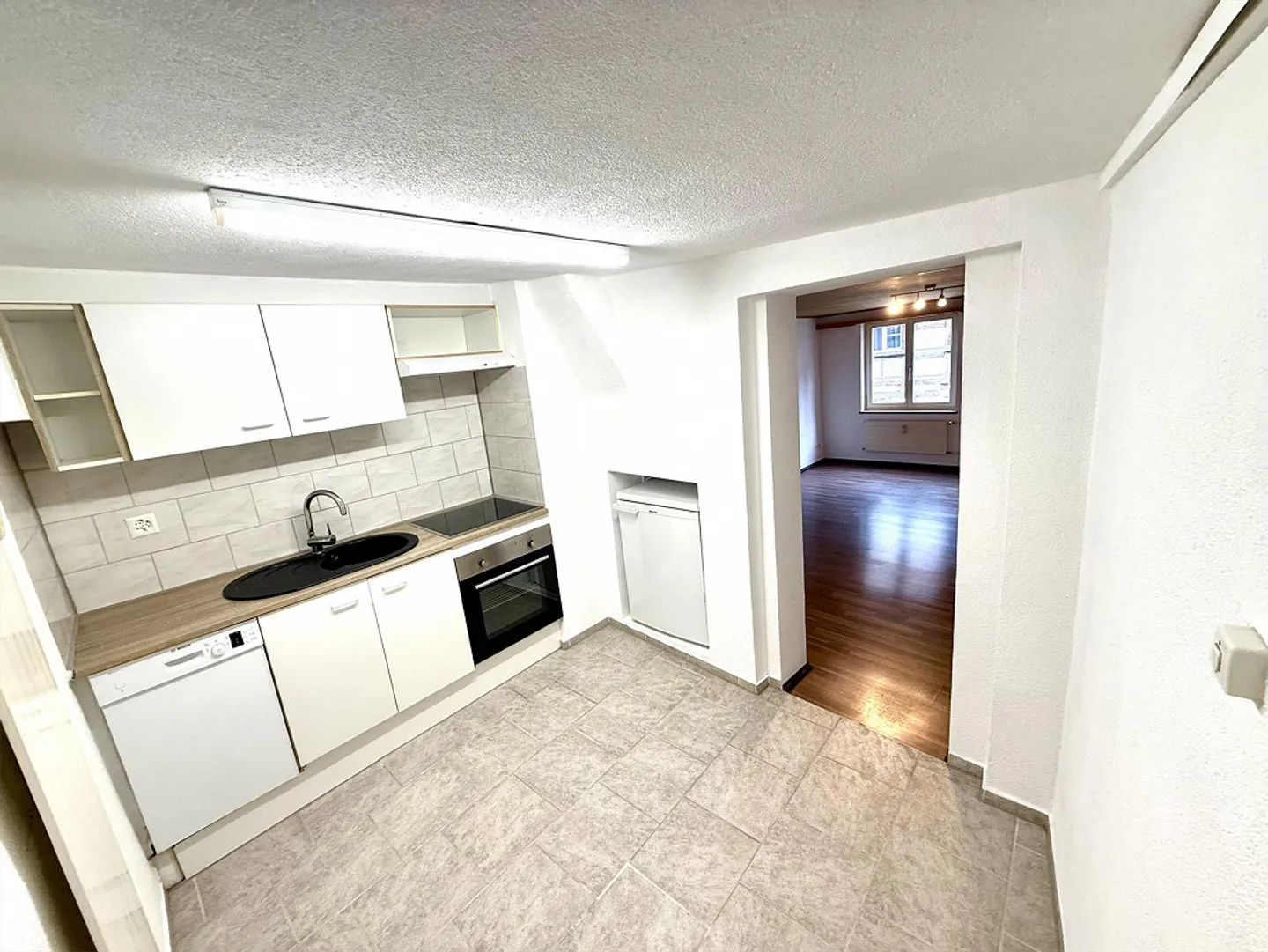 Top! Bellissimo appartamento di 3.5 stanze vicino al lago! - Foto 2 di 10