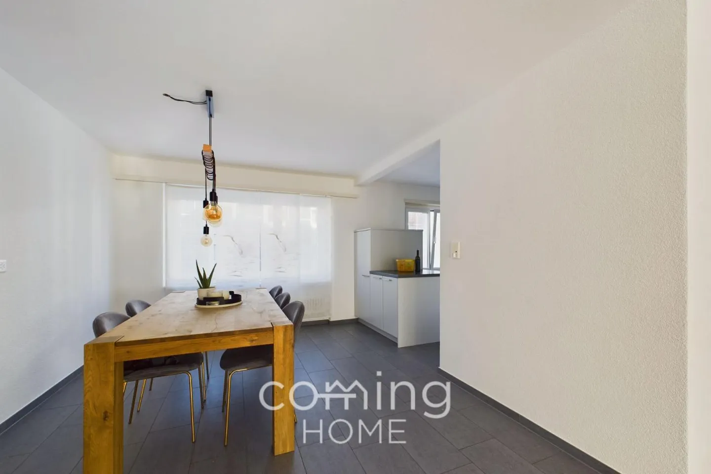 Modern 4.5 room apartment in Brig-Glis with central location - Photo 3 of 13