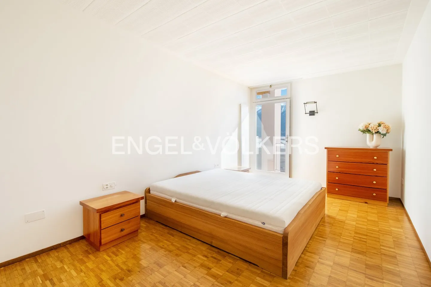 Affascinante casa a schiera con 3,5 stanze e vista unica sul lago (21) - Foto 6 di 11