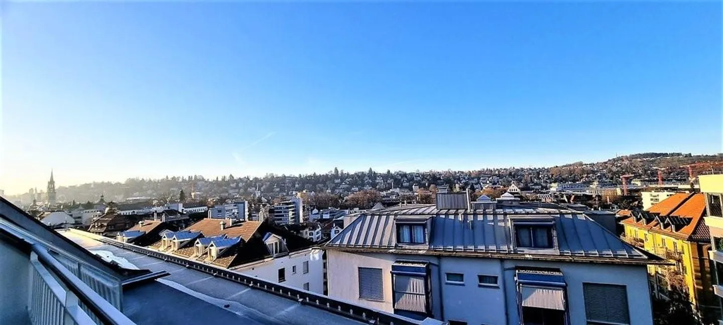 Attico con magnifica terrazza panoramica - Foto 9 di 10