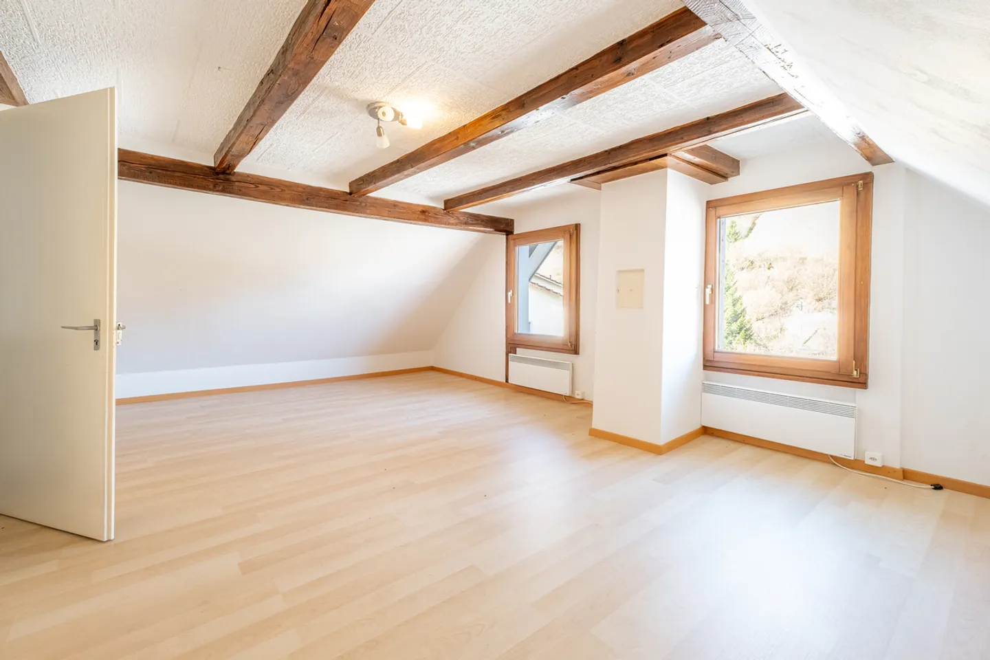 Maison familiale avec des possibilités polyvalentes - Photo 4 sur 6