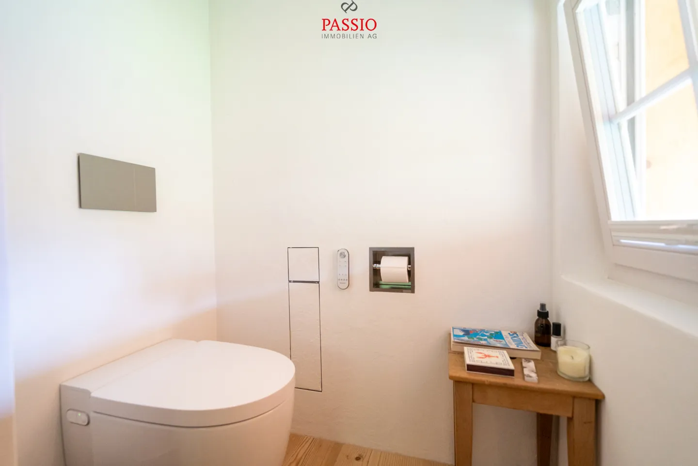 Casa storica di 3,5 stanze con studio di 1 stanza direttamente sul lago di Brienz - Foto 15 di 33