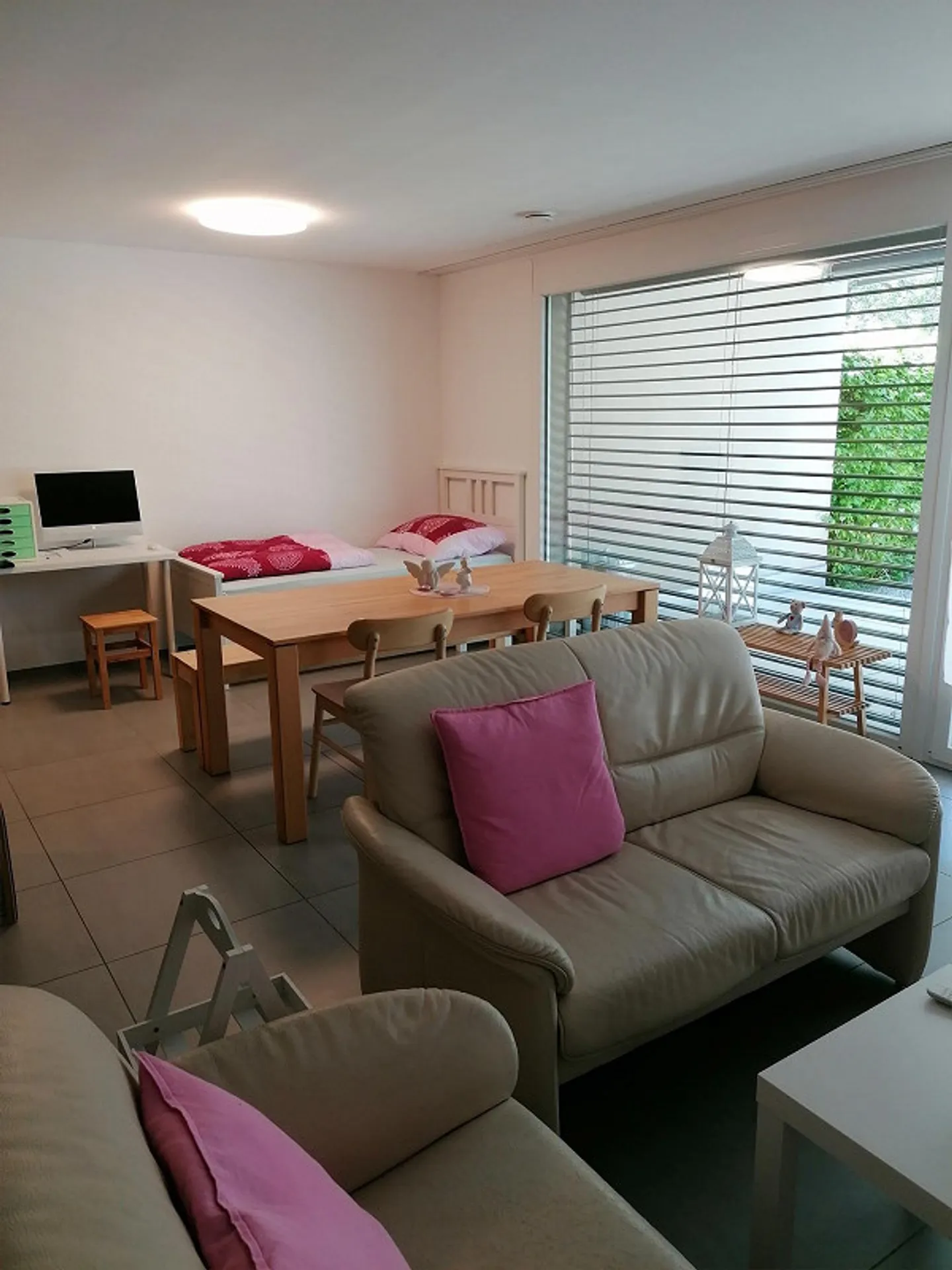 Moderno appartamento di 2,5 stanze con enorme terrazza giardino - Foto 7 di 8