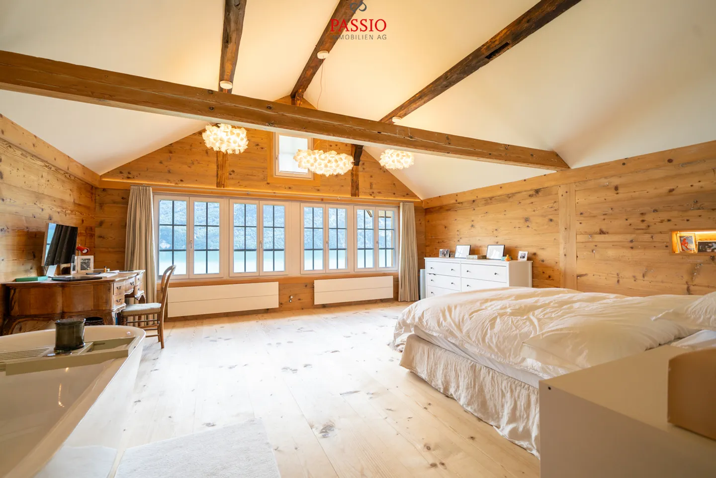 Casa storica di 3,5 stanze con studio di 1 stanza direttamente sul lago di Brienz - Foto 17 di 33