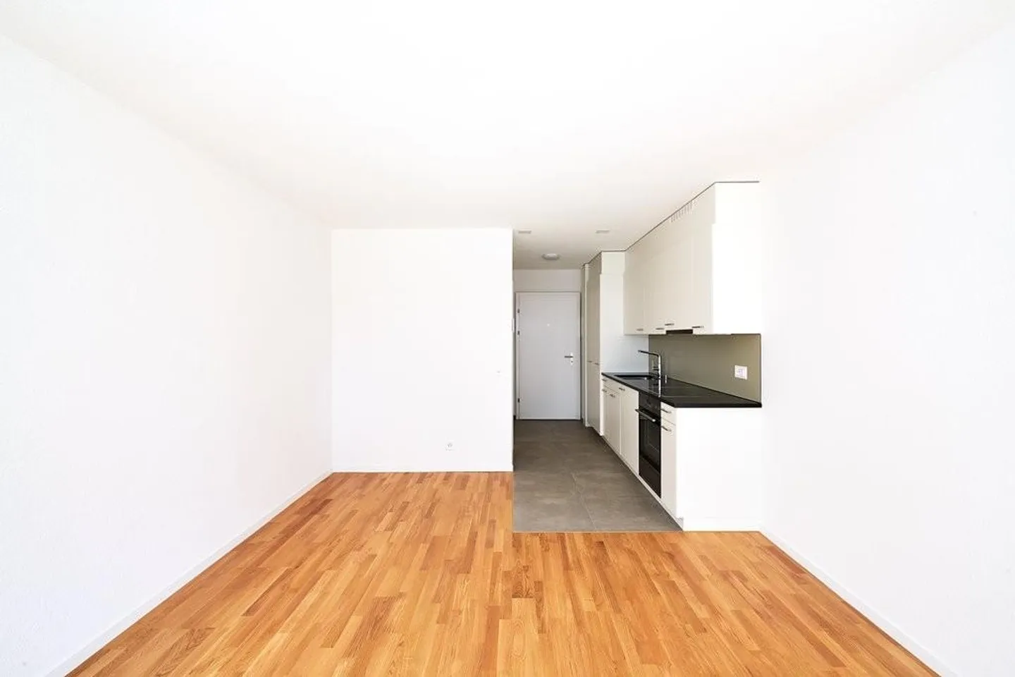 Gemütliche Wohnung mit Balkon - Foto 3 von 7