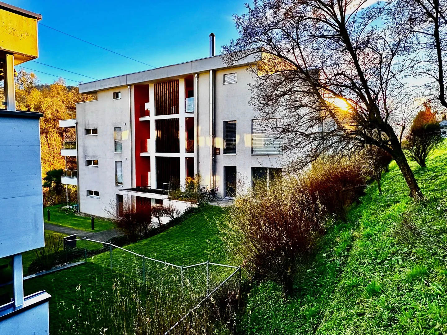 Living with a View - Charming and Quiet 2.5 Room Apartment - Photo 2 of 8